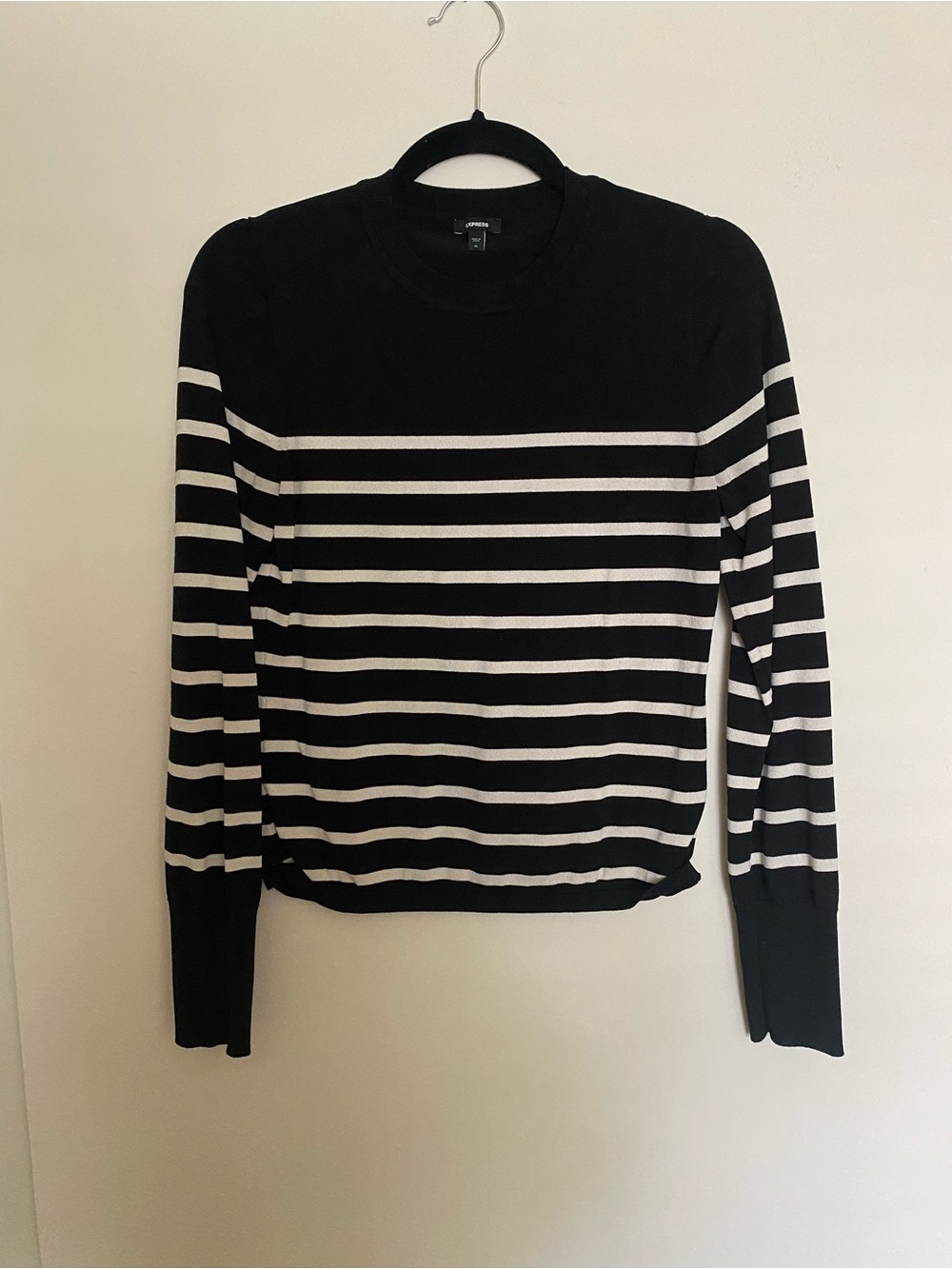 *Bundle 3+ for $5 each* Express Black and White Striped Crewneck Sweater